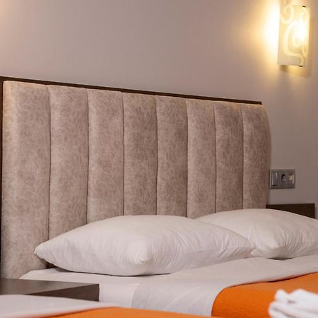 Hotel Epavlis Eleftheriadi ปาราเลียกาเตอรีนิส ภายนอก รูปภาพ