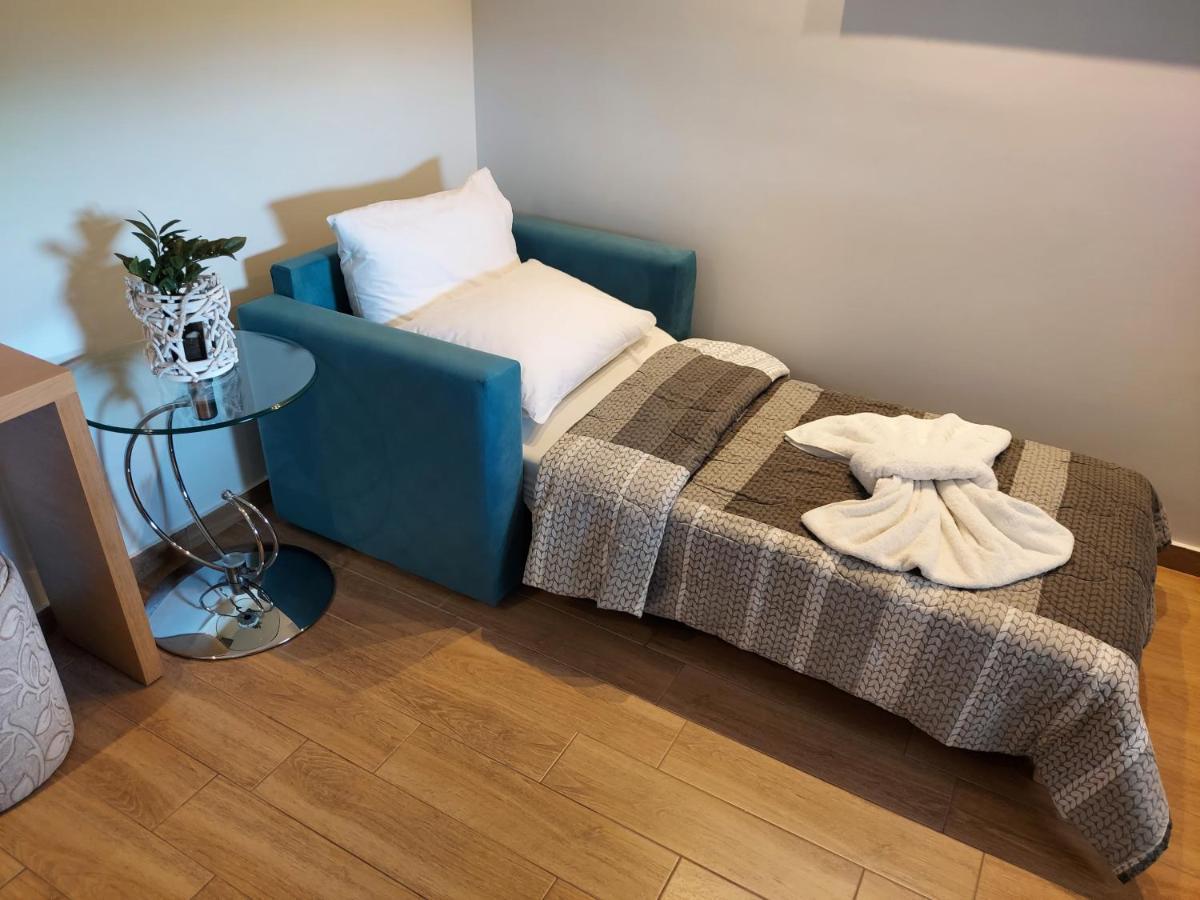 Hotel Epavlis Eleftheriadi ปาราเลียกาเตอรีนิส ภายนอก รูปภาพ