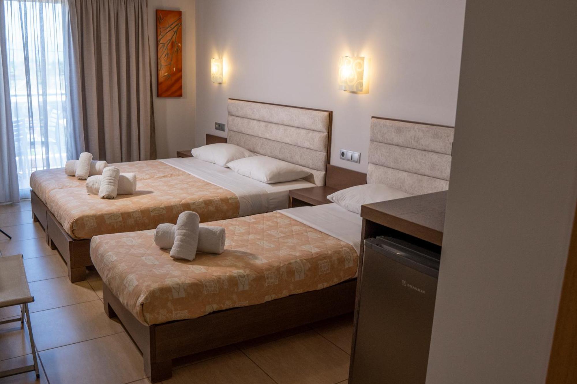Hotel Epavlis Eleftheriadi ปาราเลียกาเตอรีนิส ภายนอก รูปภาพ