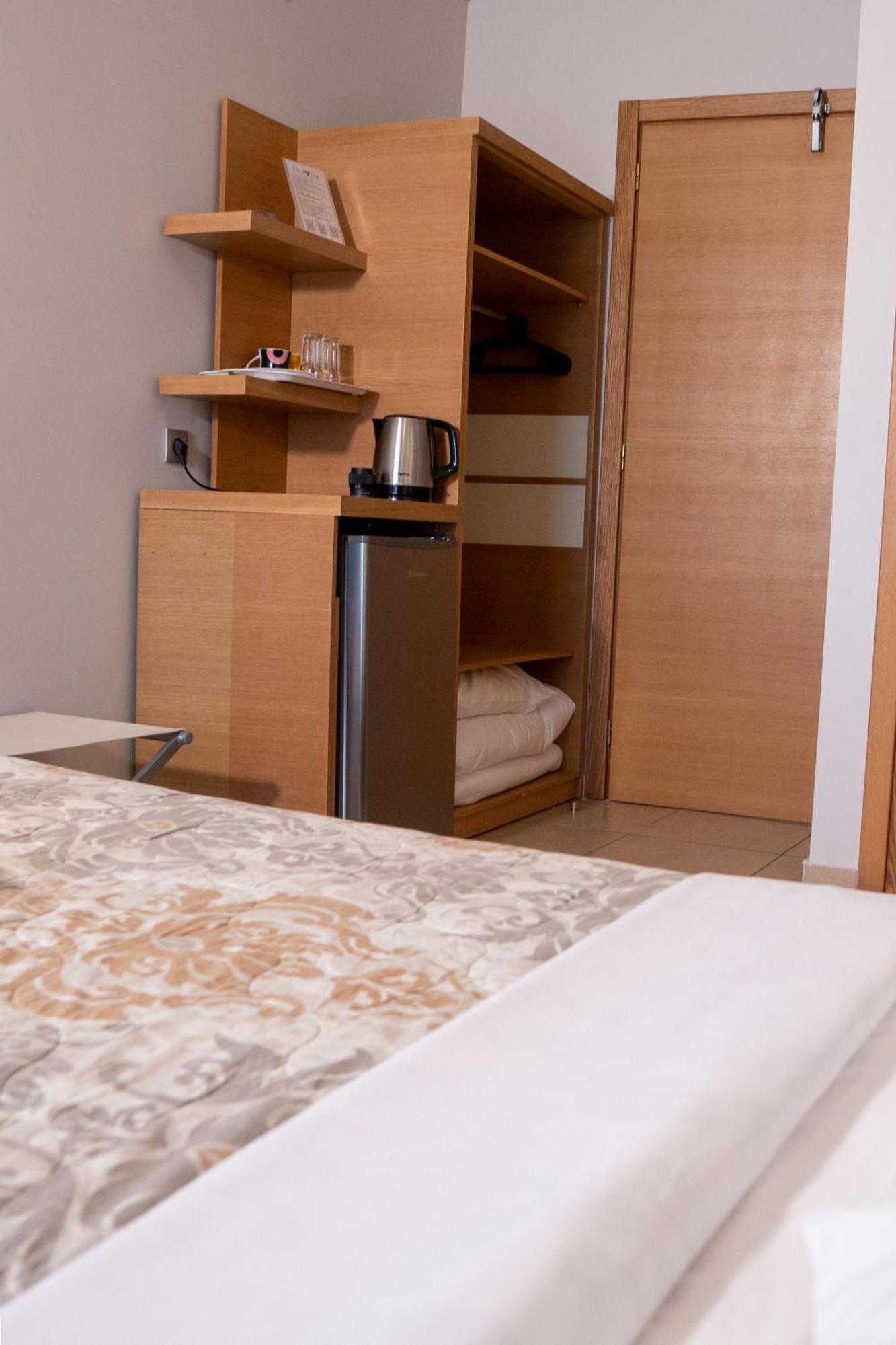 Hotel Epavlis Eleftheriadi ปาราเลียกาเตอรีนิส ภายนอก รูปภาพ