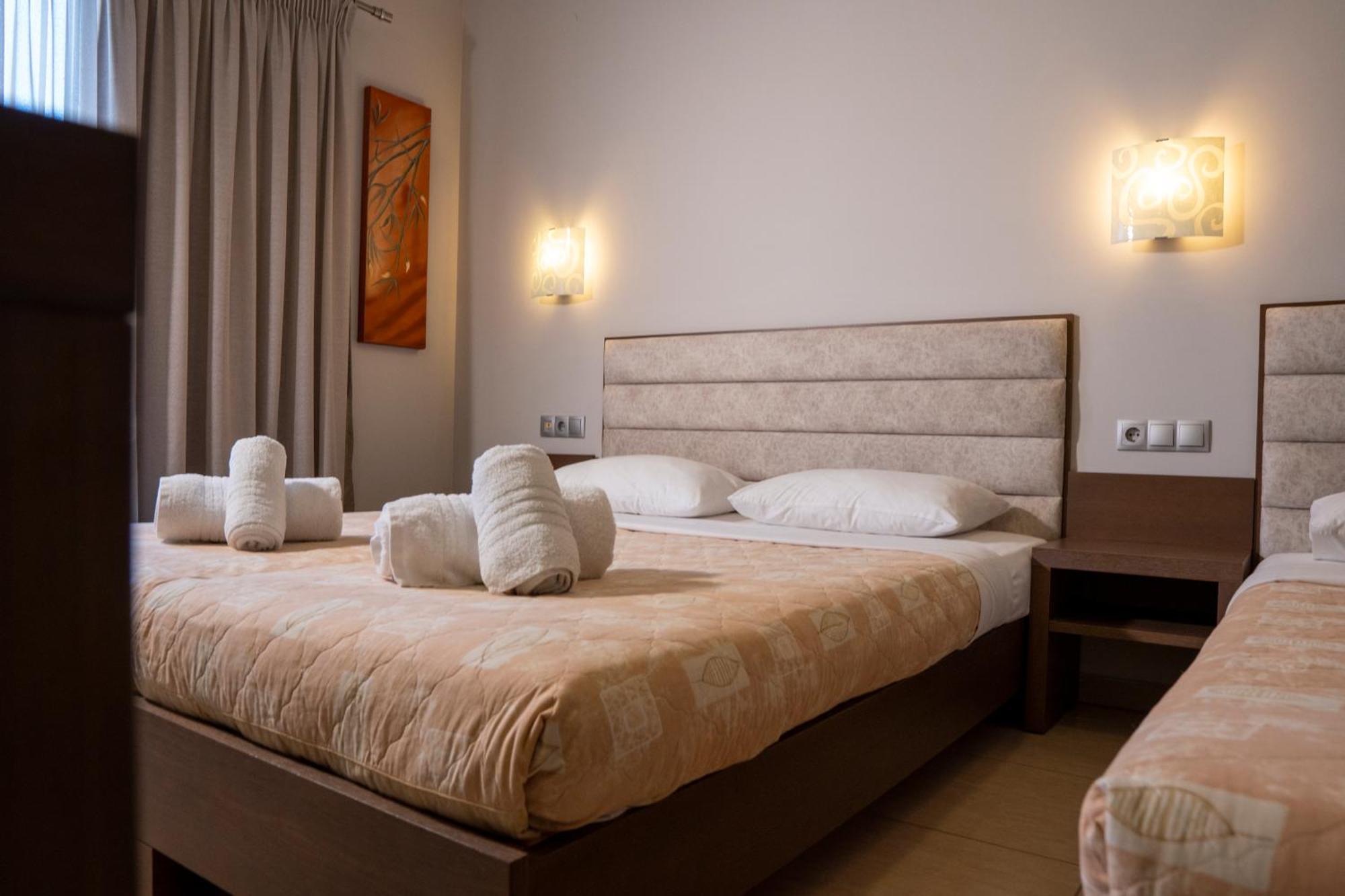 Hotel Epavlis Eleftheriadi ปาราเลียกาเตอรีนิส ภายนอก รูปภาพ