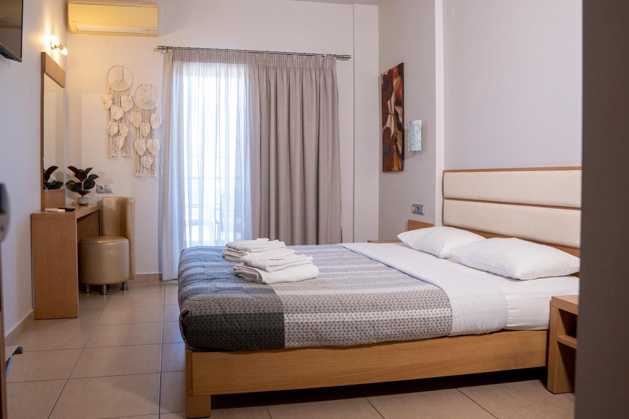 Hotel Epavlis Eleftheriadi ปาราเลียกาเตอรีนิส ภายนอก รูปภาพ