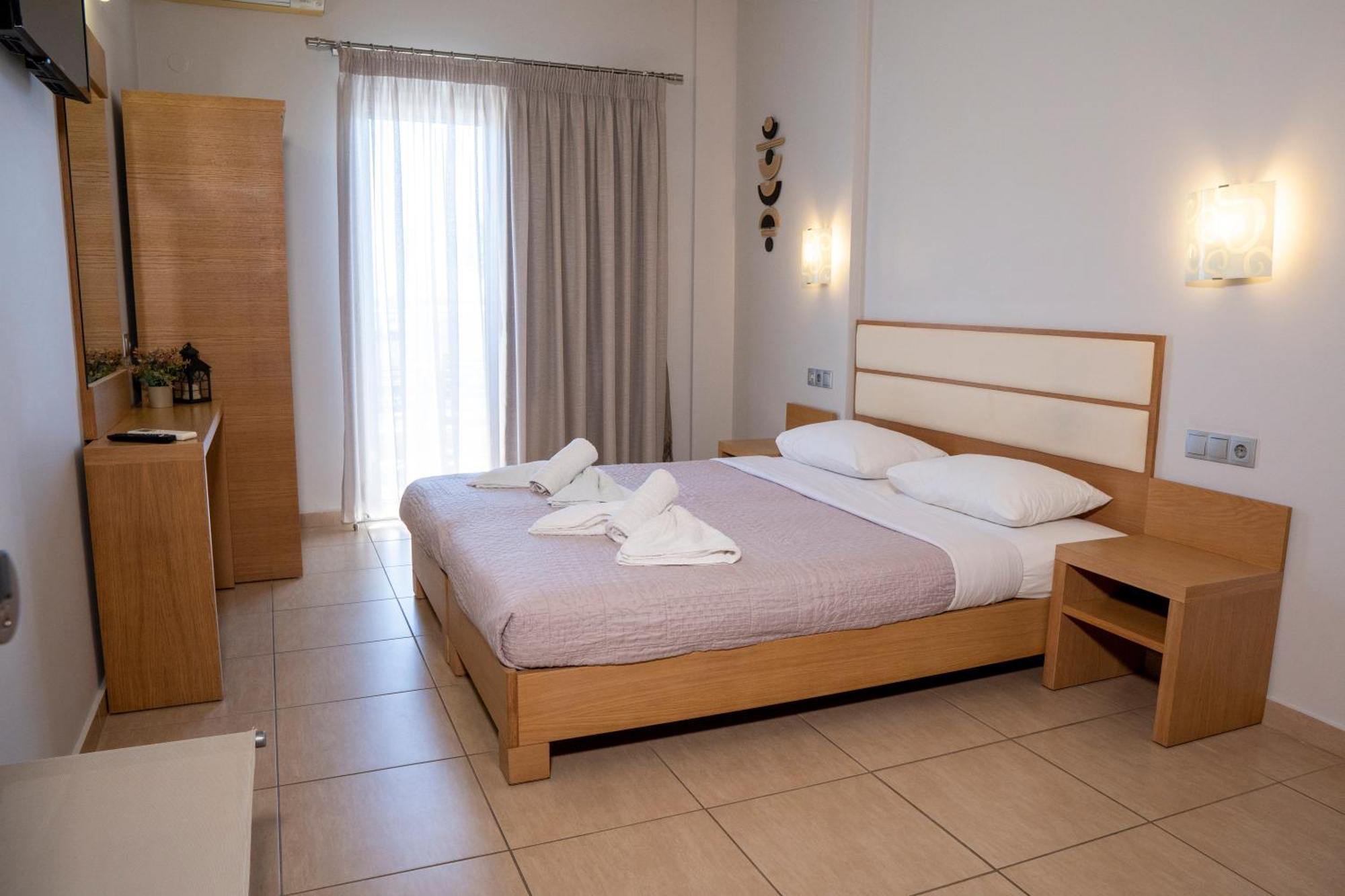 Hotel Epavlis Eleftheriadi ปาราเลียกาเตอรีนิส ภายนอก รูปภาพ
