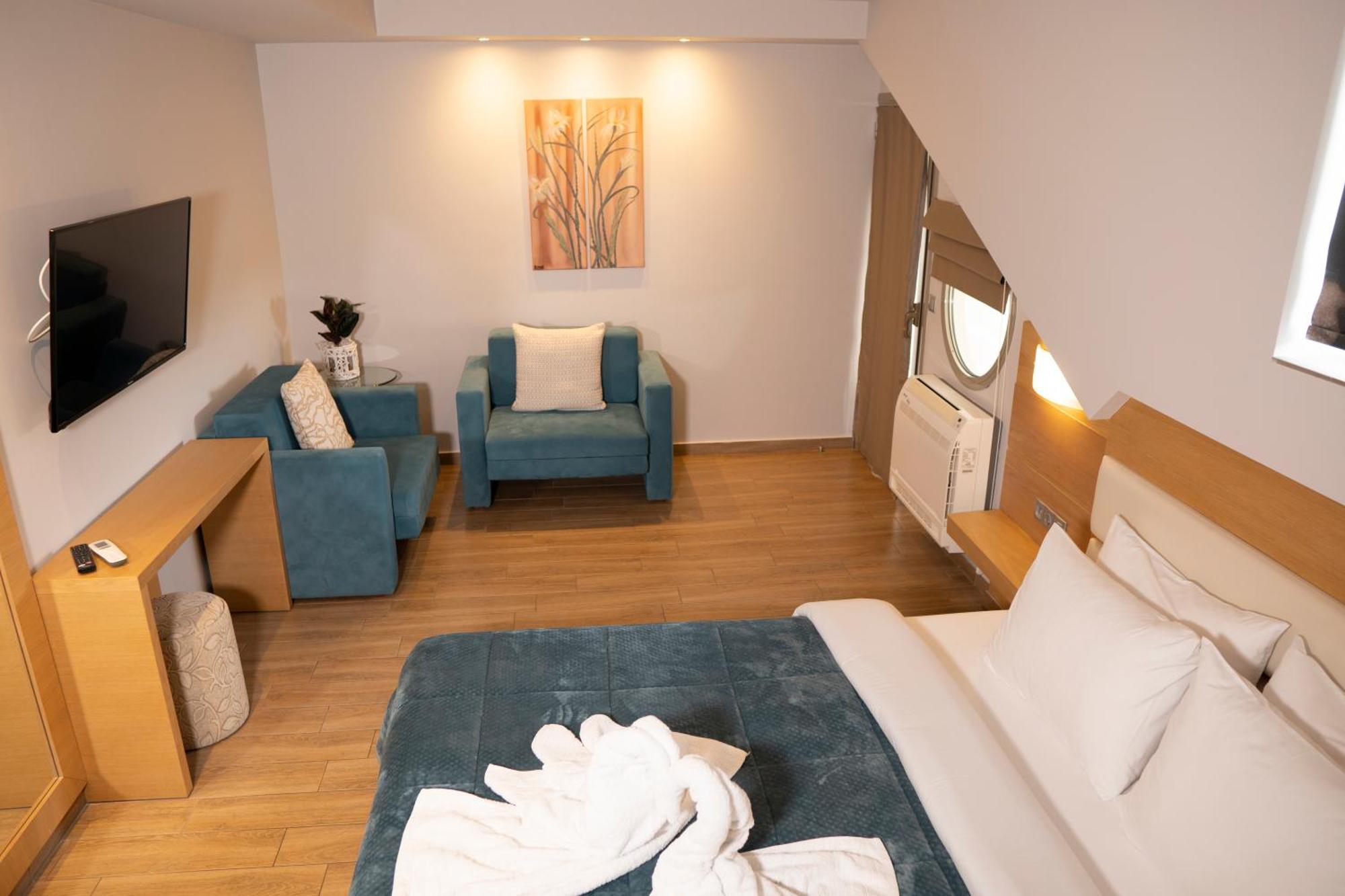 Hotel Epavlis Eleftheriadi ปาราเลียกาเตอรีนิส ภายนอก รูปภาพ