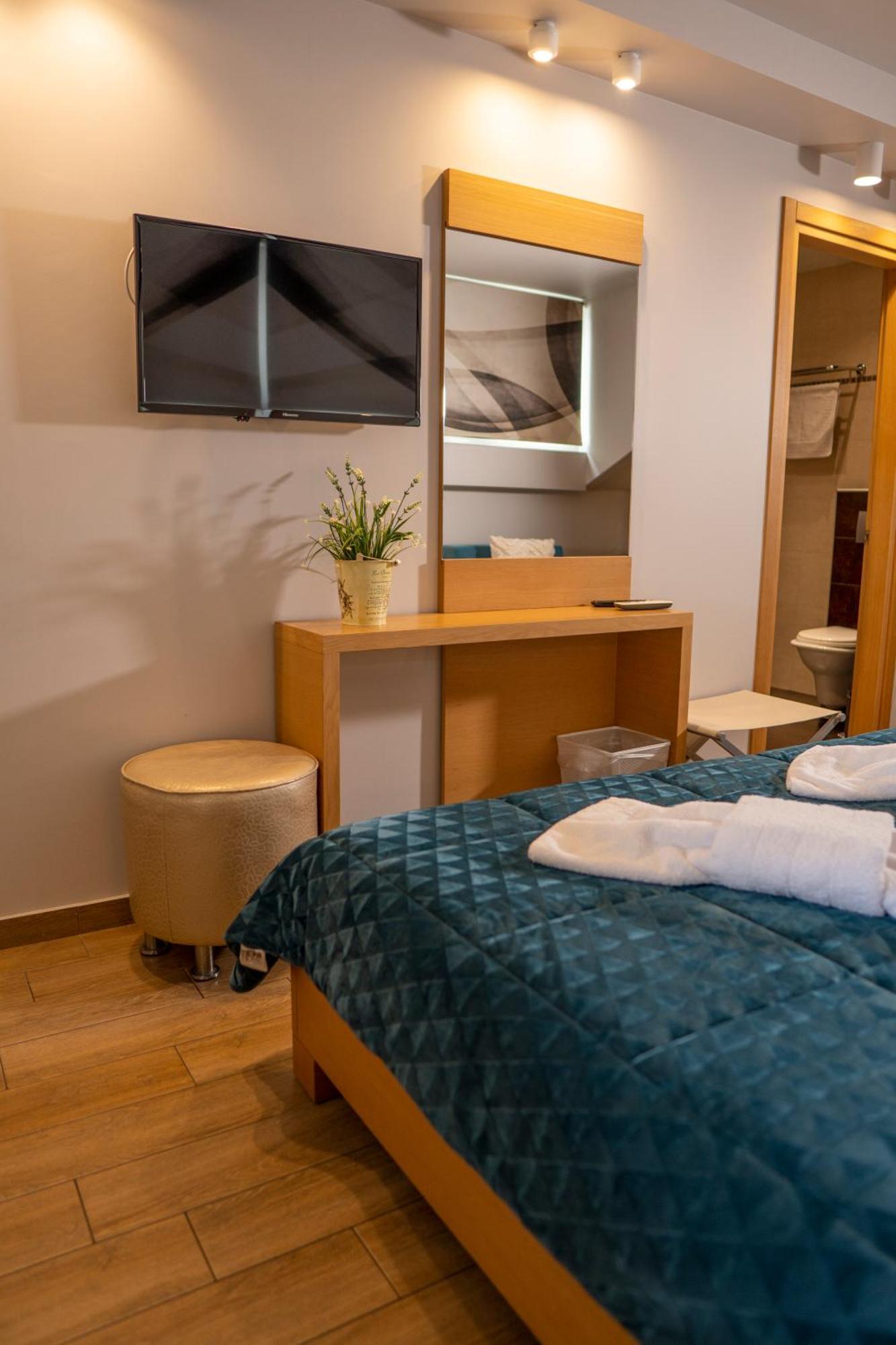 Hotel Epavlis Eleftheriadi ปาราเลียกาเตอรีนิส ภายนอก รูปภาพ