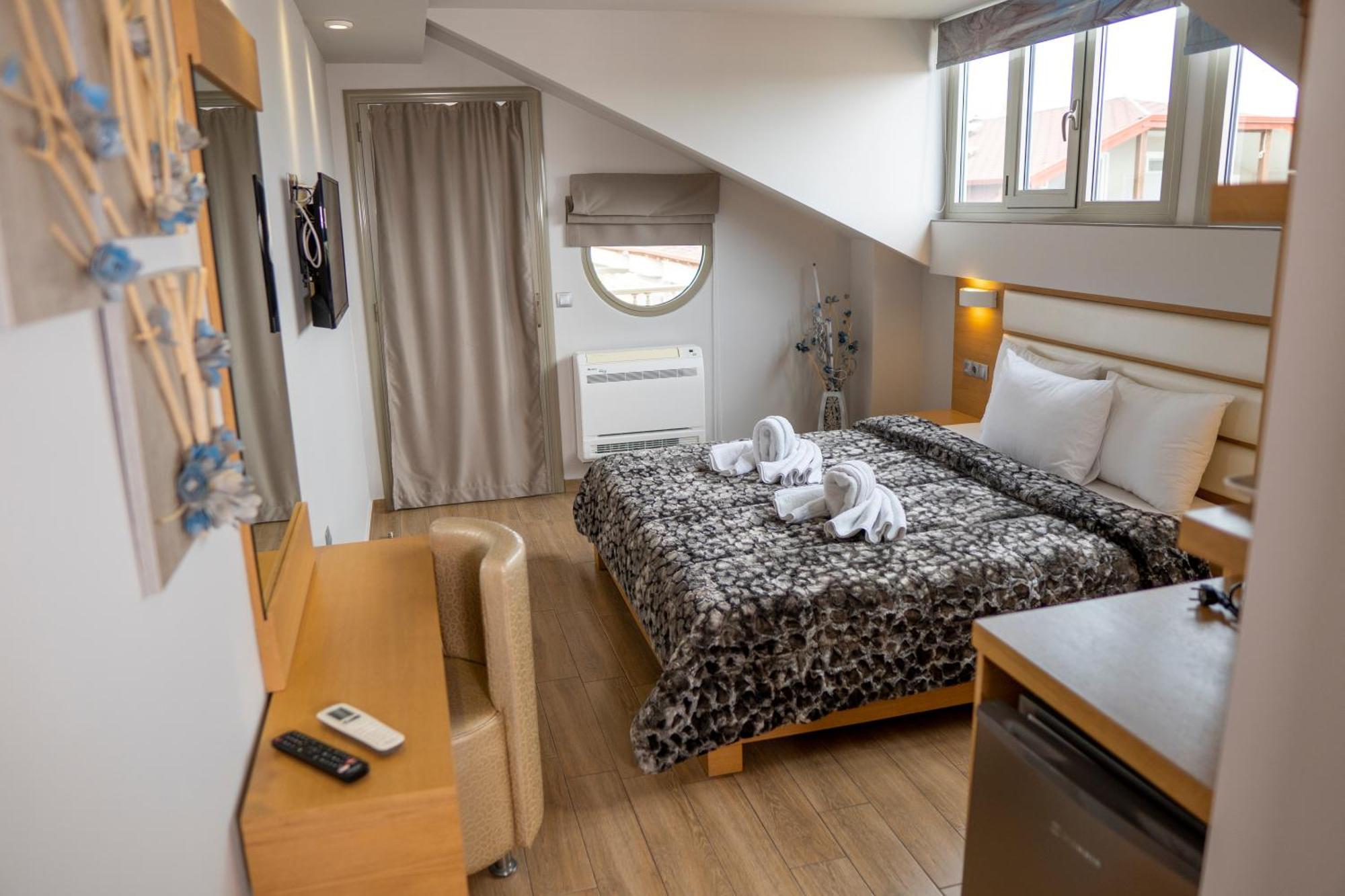 Hotel Epavlis Eleftheriadi ปาราเลียกาเตอรีนิส ภายนอก รูปภาพ