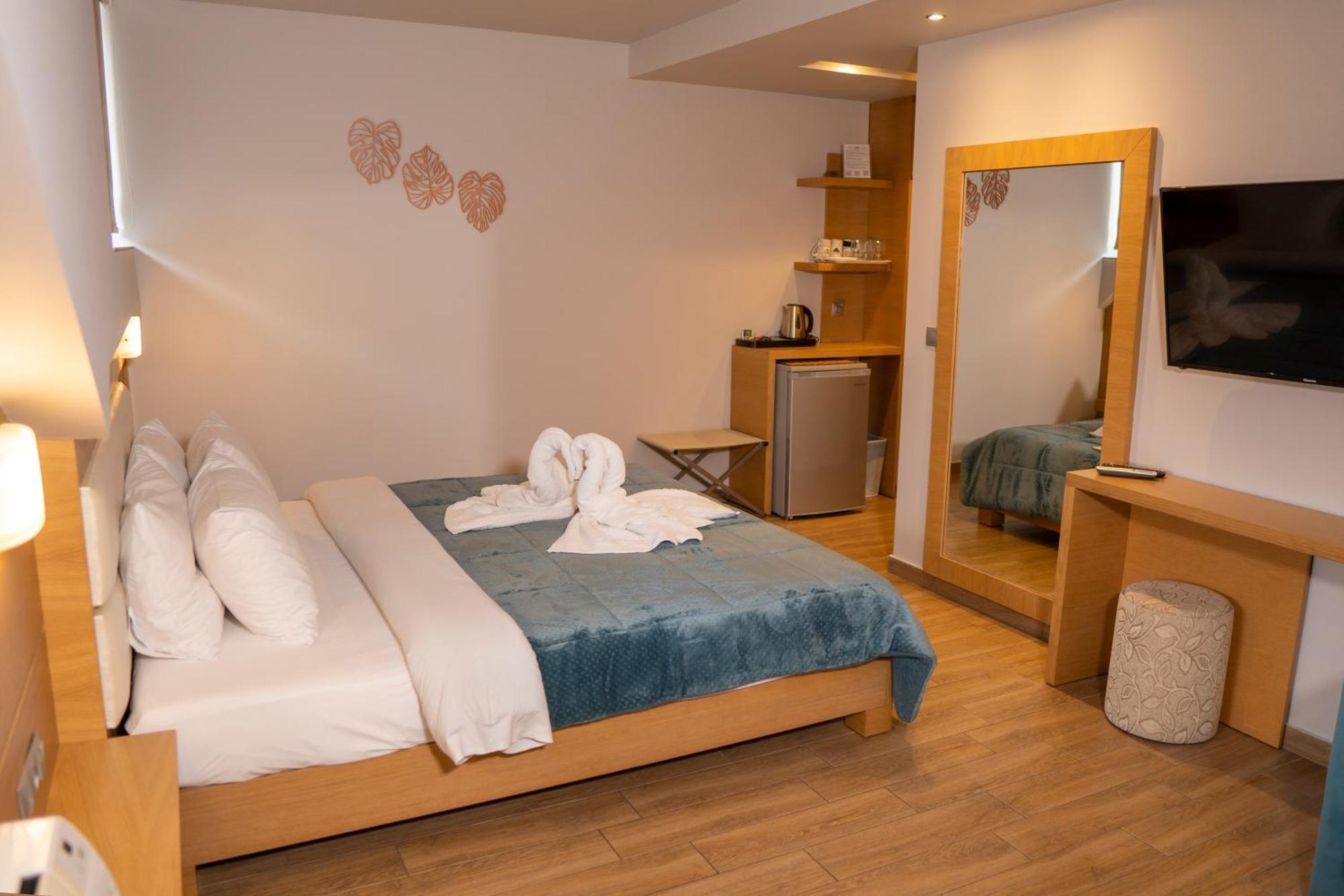 Hotel Epavlis Eleftheriadi ปาราเลียกาเตอรีนิส ภายนอก รูปภาพ